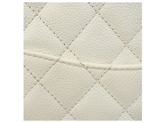 Timeless Borsa Tote Chanel in vitello grana bianca Bianco - vista 8
