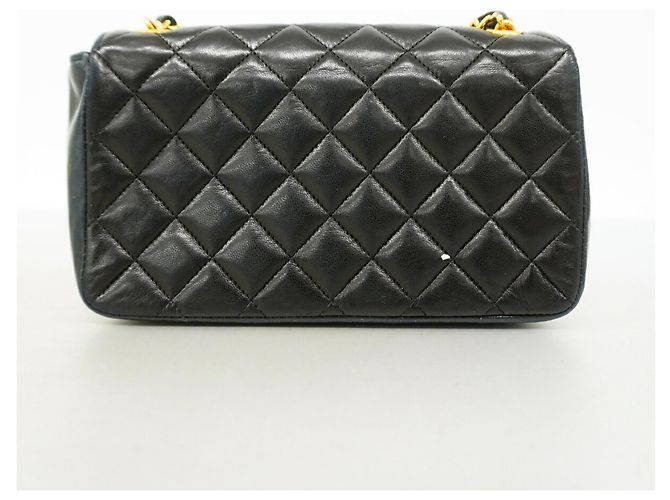 Borsa a tracolla con catena Chanel Matelassé Nero - vista 8