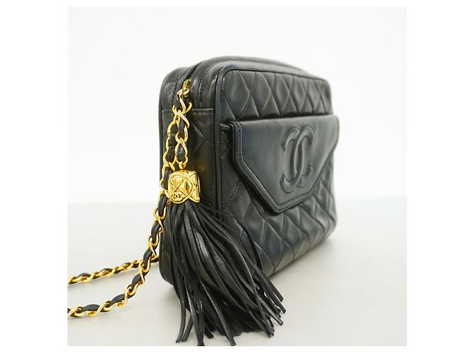 Timeless Borsa a tracolla Chanel Matelassé in pelle di agnello nera Nero - vista 2