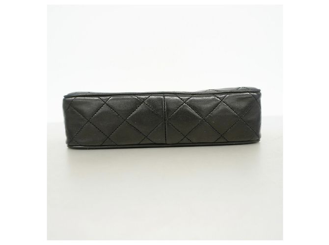 Timeless Borsa a tracolla Chanel Matelassé in pelle di agnello nera Nero - vista 3