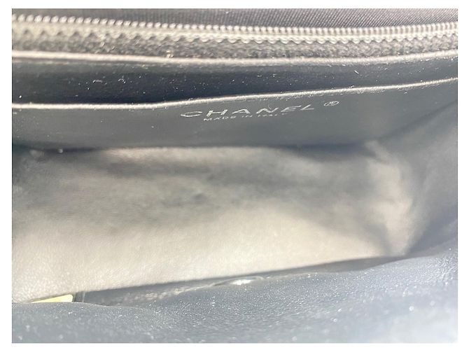 Borsa a tracolla Chanel Mini Matelassé, Black Nero - vista 10