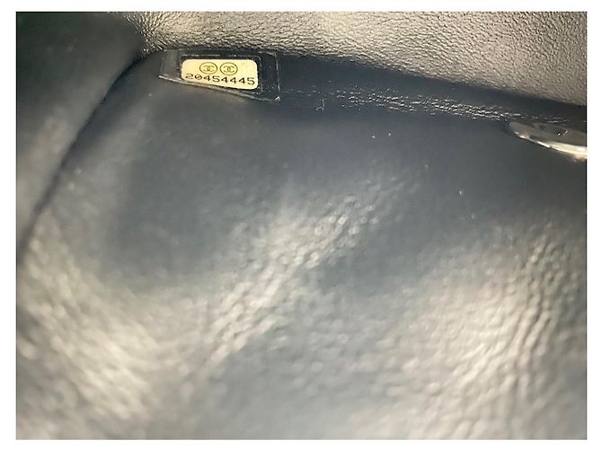 Borsa a tracolla Chanel Mini Matelassé, Black Nero - vista 11