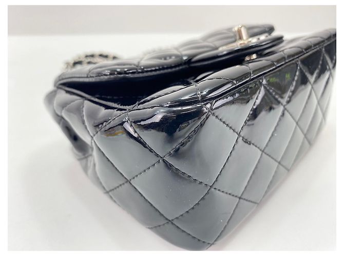 Borsa a tracolla Chanel Mini Matelassé, Black Nero - vista 6