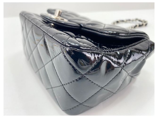 Borsa a tracolla Chanel Mini Matelassé, Black Nero - vista 7