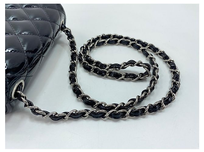 Borsa a tracolla Chanel Mini Matelassé, Black Nero - vista 8