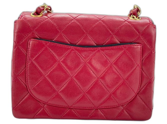 Borsa a tracolla Chanel Mini Matelassé in rosso - vista 3
