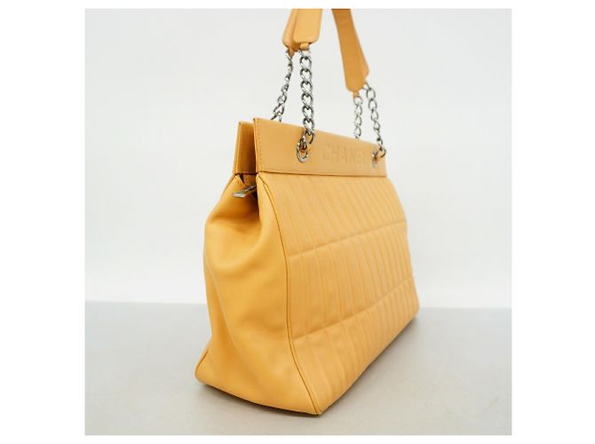 Chanel Tote Bag aus beigem Lammleder - Ansicht 2