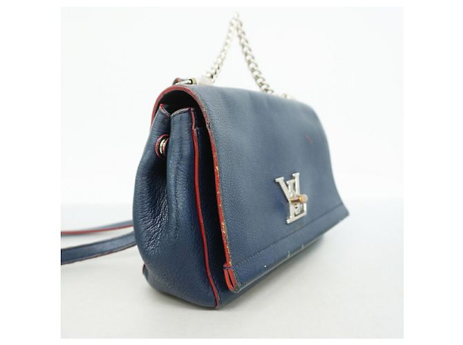 Borsa Louis Vuitton Lockme 2BB in Marine Rouge Rosso - vista 2
