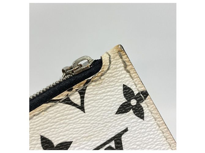 Borsa Louis Vuitton Epi Marel Tote BB Nero - vista 9