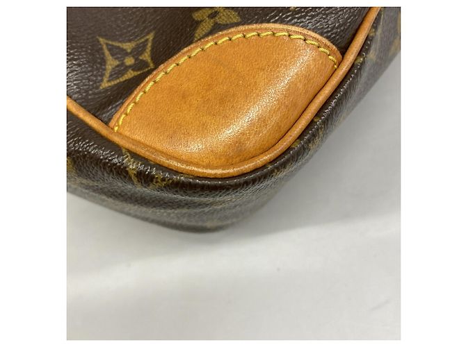 Borsa a tracolla Louis Vuitton Monogram Nile M45244 Marrone - vista 7