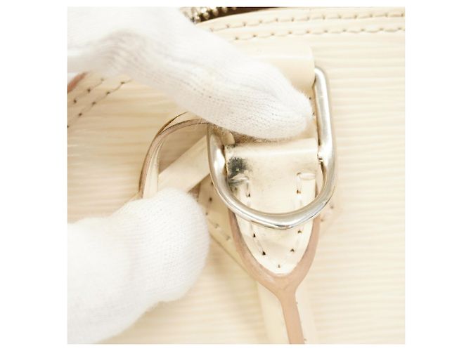 Borsa a mano Louis Vuitton Alma BB in pelle Epi Bianco - vista 6