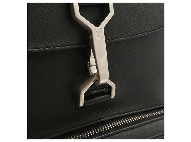 Zaino Louis Vuitton Taiga Cassia Nero Grigio - vista 7