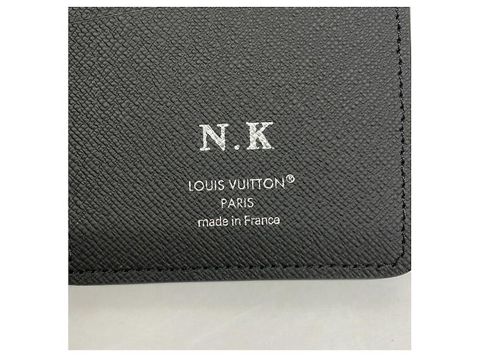 Louis Vuitton Taiga Portefeuille Brazza Long Wallet Nero - vista 4