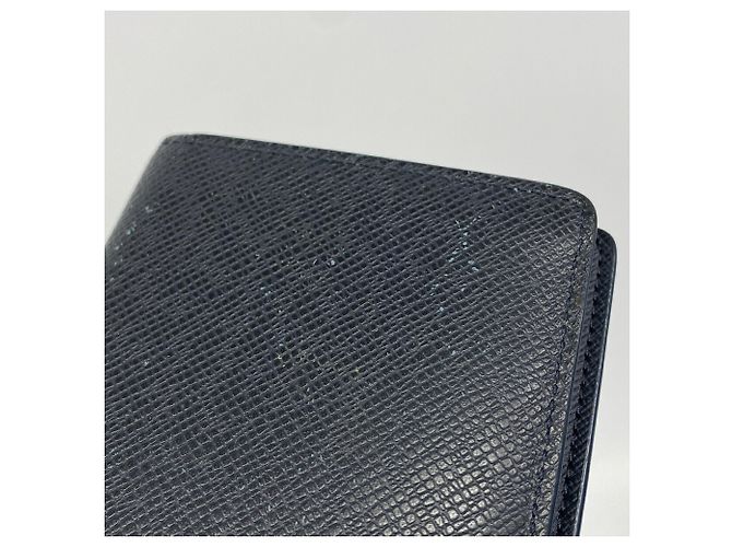 Louis Vuitton Taiga Portefeuille Brazza Long Wallet Blu navy - vista 7