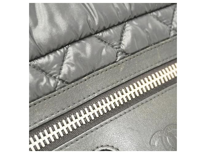 Borsa a tracolla Chanel Coco Cocoon in nylon Nero - vista 6