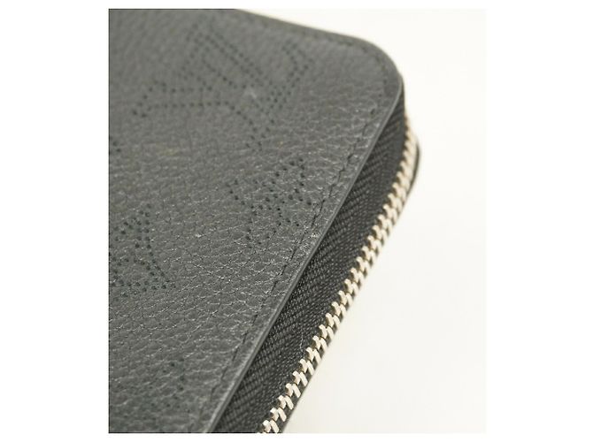 Louis Vuitton Mahina Zippy Wallet M61867 Noir Negro - vista 6