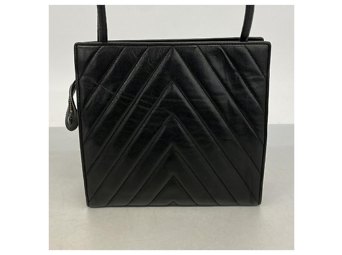 Borsa a tracolla Chanel in pelle d'agnello nera Nero - vista 10