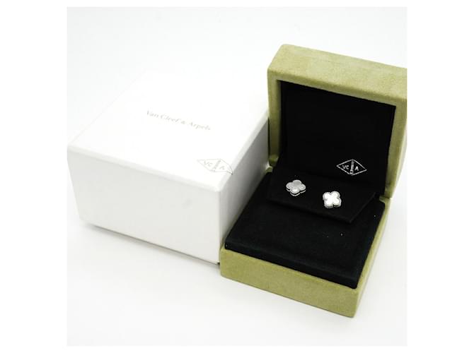 Orecchini Van Cleef & Arpels Sweet Alhambra - vista 8