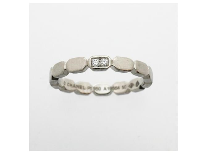 Chanel Première Promesse Platinum Band Ring - view 2