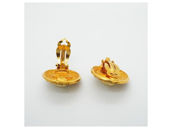 Orecchini a clip Chanel Gold D'oro - vista 3