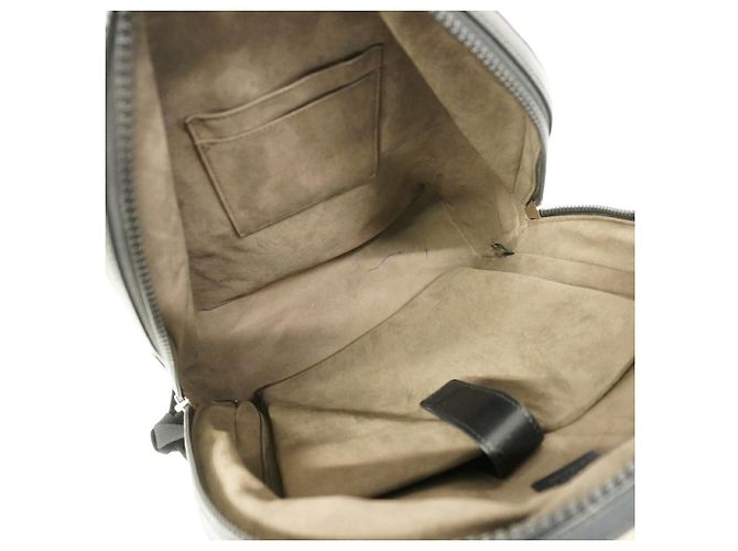 Gucci GG Supreme Backpack Brown Black - view 4