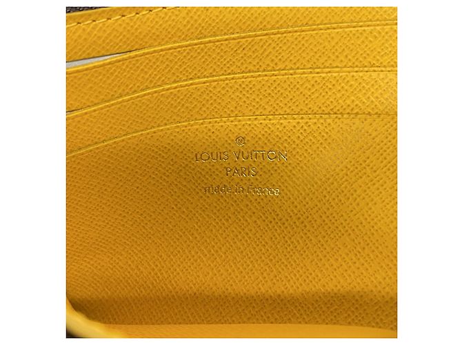 Louis Vuitton Monogram Portefeuille Noir Coin Case Castaño - vista 4