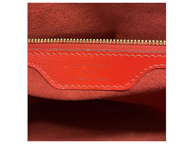 Borsa a tracolla Louis Vuitton Epi Saint Jacques Rosso - vista 5