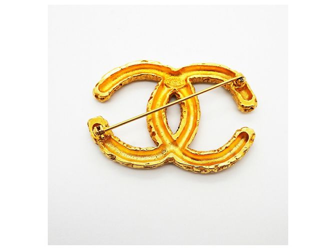 Spilla Chanel placcata oro con logo Coco e motivo lava D'oro - vista 5