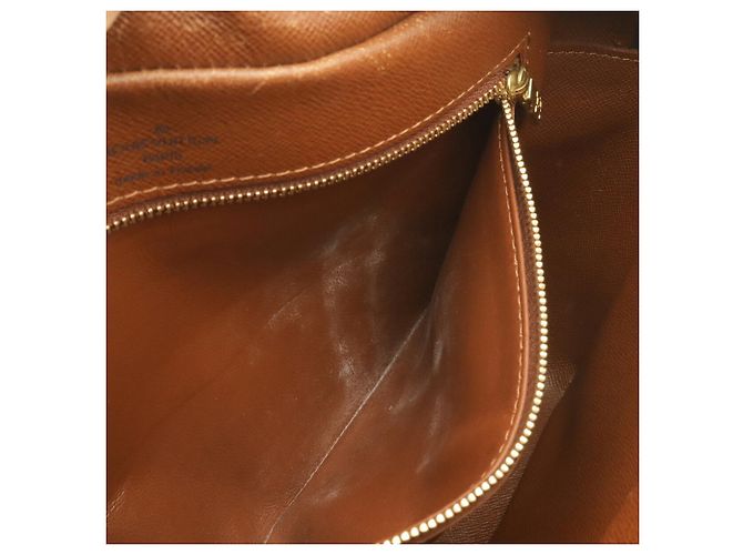 Borsa a tracolla Nile Monogram Louis Vuitton Marrone - vista 9