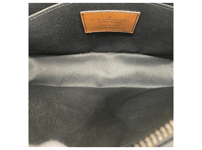 Borsa a tracolla Louis Vuitton Monogram Eclipse Nero - vista 4