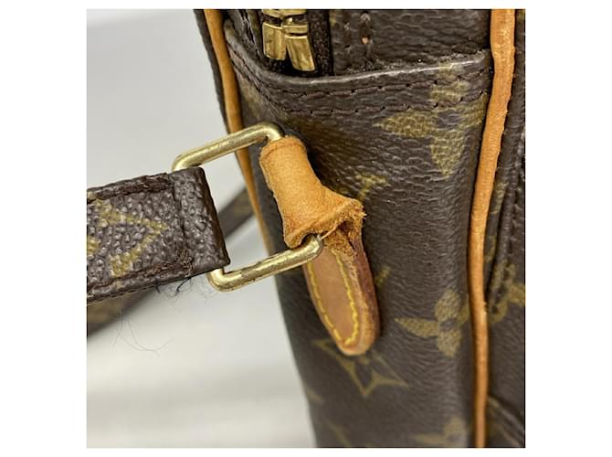 Borsa a tracolla Louis Vuitton Monogram Amazon Marrone - vista 9