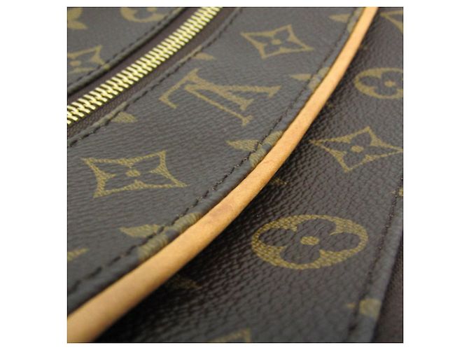 Louis Vuitton Monogram Pochette Valmy M40524 Shoulder Bag Monogramma - vista 7