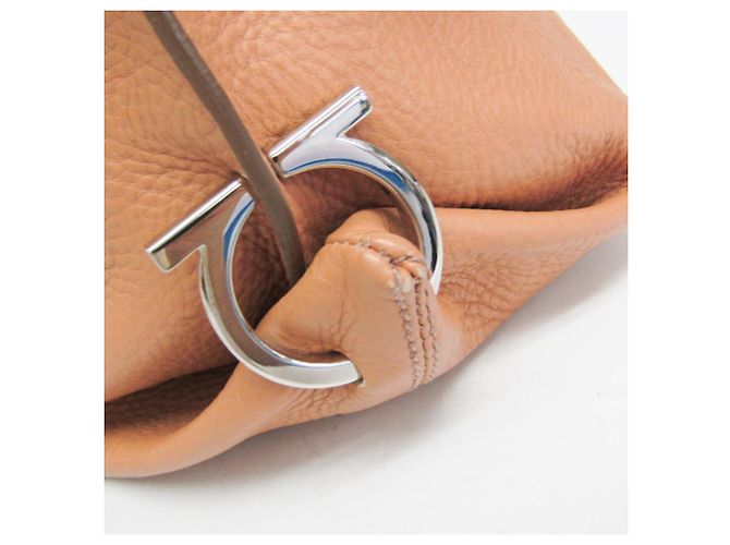 Borsa a tracolla Salvatore Ferragamo Gancini Medium Sophia Marrone chiaro - vista 6