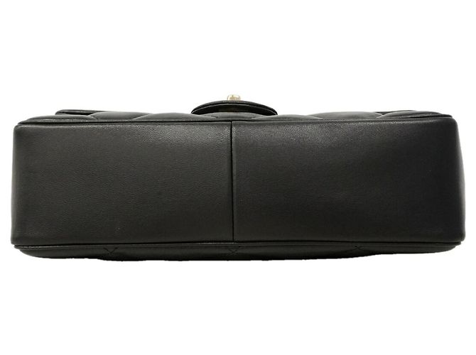 Borsa a tracolla Chanel Matelassé con catena Nero - vista 3