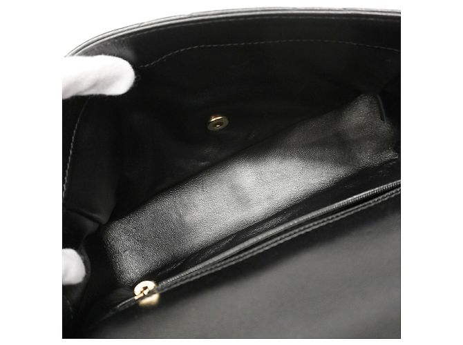 Borsa a tracolla Chanel Matelassé con catena Nero - vista 4