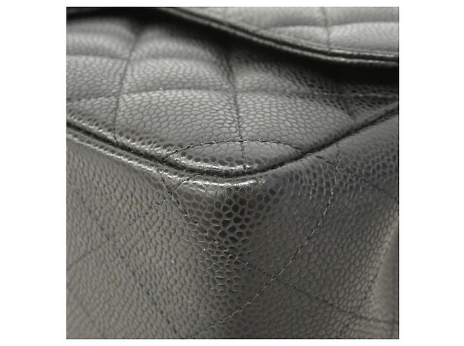 Borsa a tracolla Chanel in pelle di vitello martellata nera Nero - vista 7