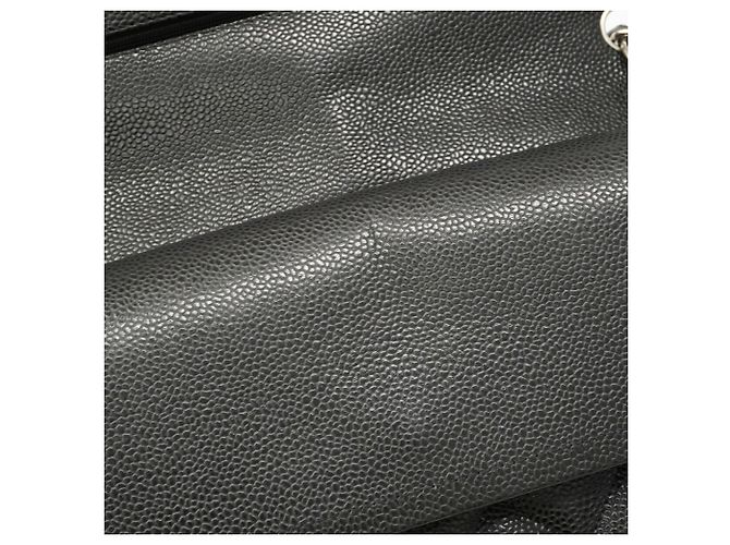 Borsa a tracolla Chanel in pelle di vitello martellata nera Nero - vista 8