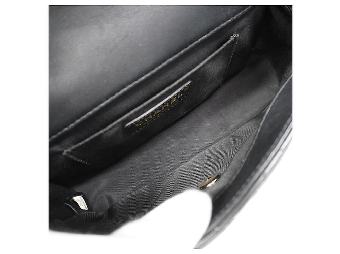 Borsa a tracolla Chanel Mini Matelassé con catena Nero - vista 4