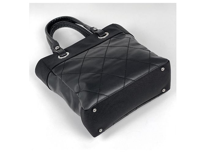Bolso Tote Chanel Paris Biarritz PM Negro - vista 2