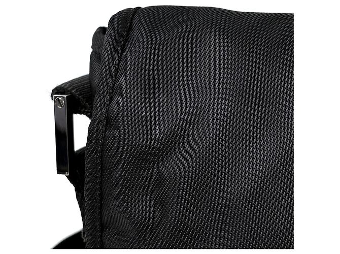 Fendi Schultertasche aus schwarzem Nylon - Ansicht 4