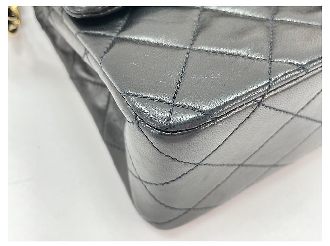 Timeless Borsa a tracolla Chanel Matelassé Classic Flap con catena - Black Nero - vista 7