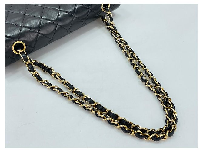 Timeless Borsa a tracolla Chanel Matelassé Classic Flap con catena - Black Nero - vista 8