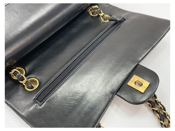 Timeless Borsa a tracolla Chanel Matelassé Classic Flap con catena - Black Nero - vista 9