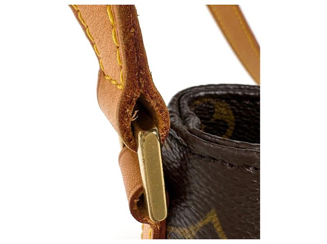 Borsa a tracolla Louis Vuitton Trotteur Pochette Marrone Monogramma - vista 4