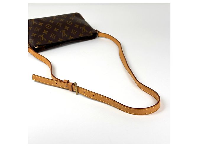 Borsa a tracolla Louis Vuitton Trotteur Pochette Marrone Monogramma - vista 6