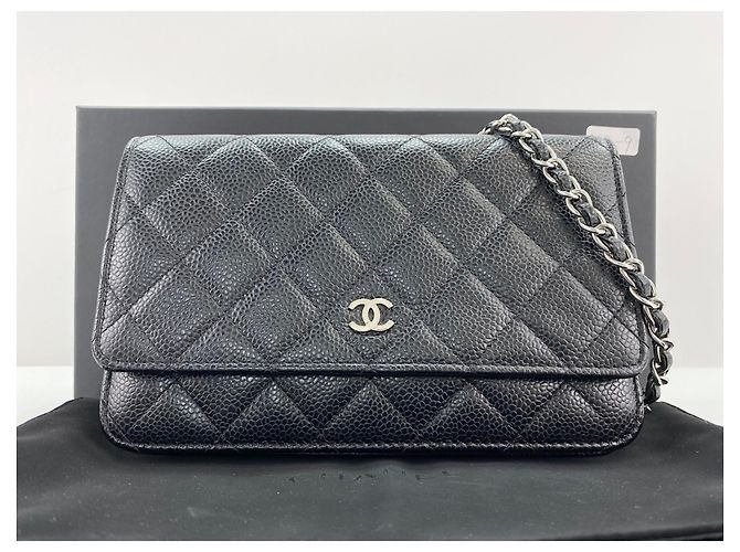 Borsa a tracolla Chanel Mini Matelassé Nero - vista 13
