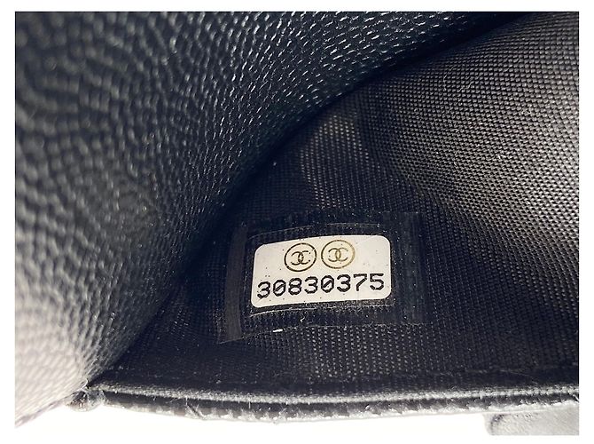 Borsa a tracolla Chanel Matelassé in nero - vista 11