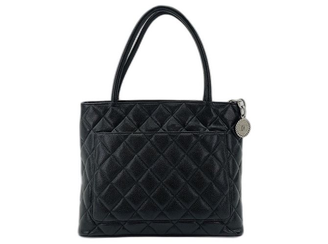 Timeless Borsa Tote Chanel Reissue in Nero - vista 2