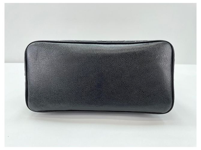 Timeless Borsa Tote Chanel Reissue in Nero - vista 5