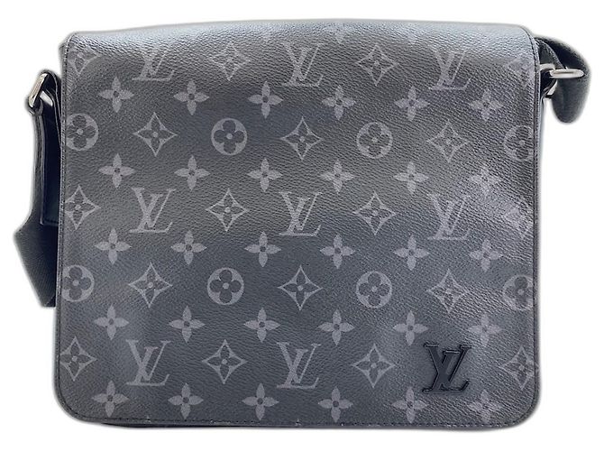 Borsa a tracolla Louis Vuitton District - Black Nero - vista 2